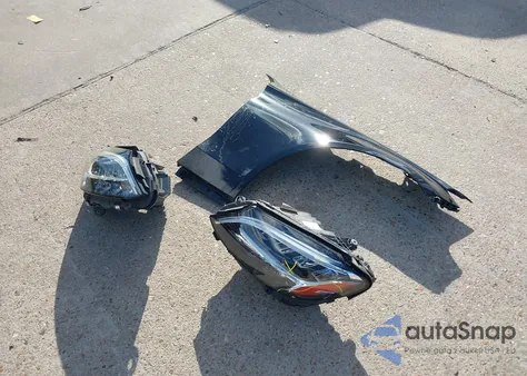 2020 Mercedes-Benz C 300 z USA, uszkodzony, nr VIN WDDWJ8DB2LF972224